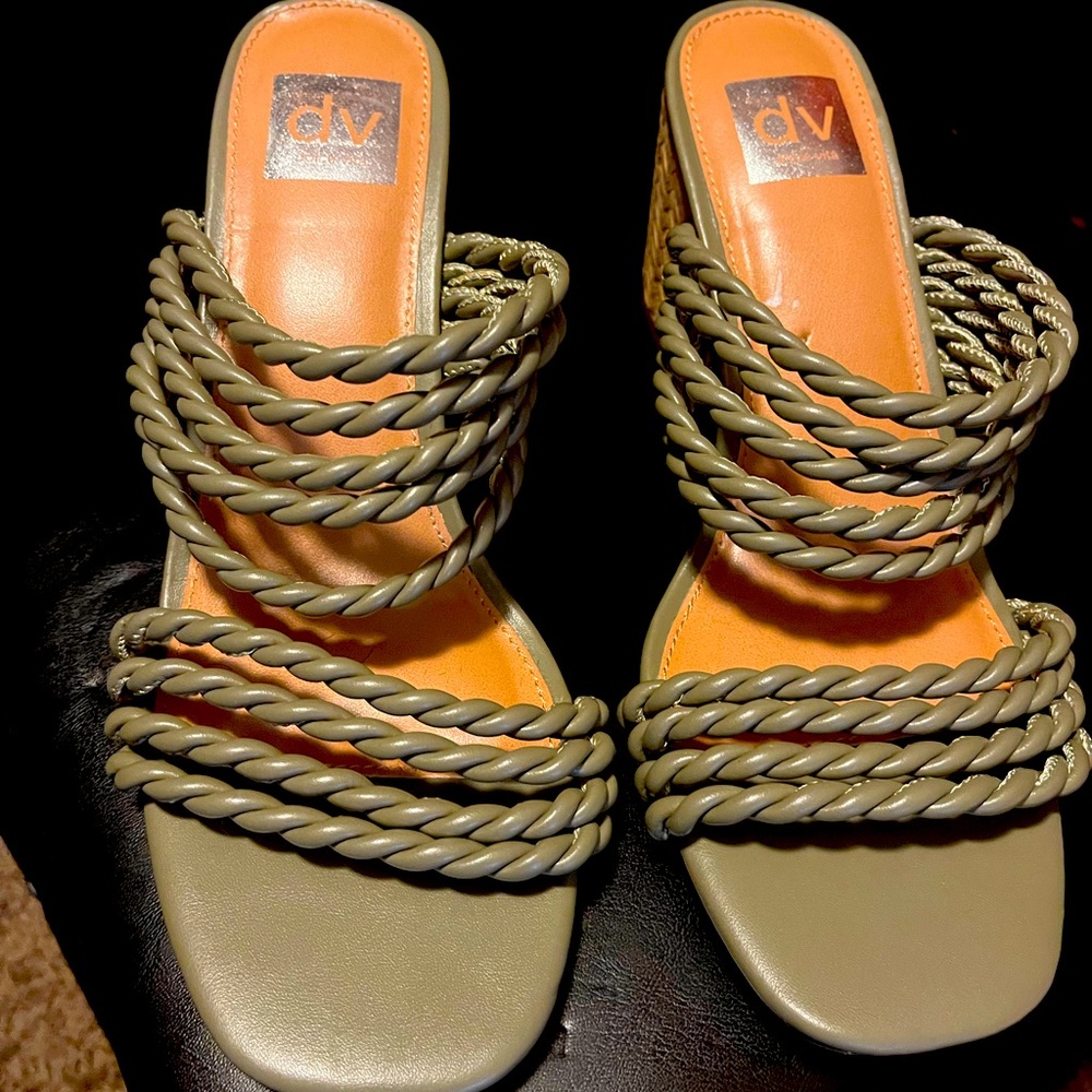 Dolce Vita Sandals
